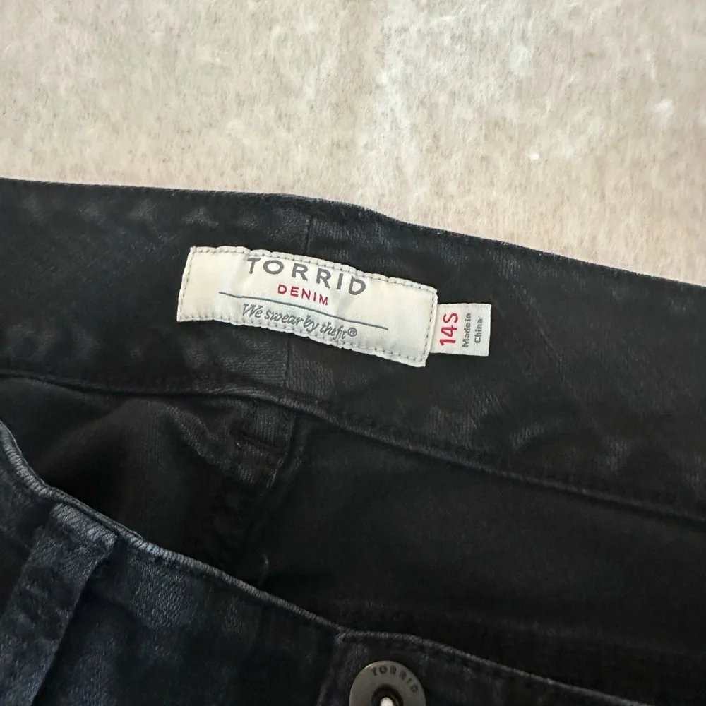 Torrid Black Denim Jeans - Picture 2 of 4